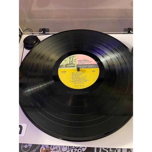 Nancy Sinatra "Sugar" Vinyl LP - Picture 5 of 9